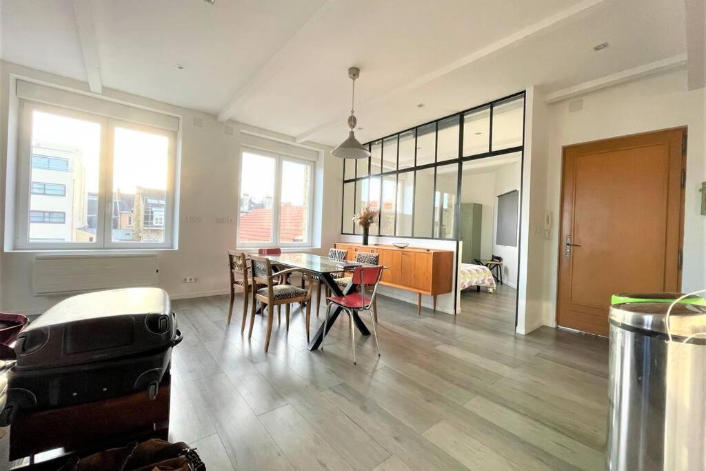 Superbe Loft 100M2 Proche Cathedrale Avec Parking Apartman Reims Kültér fotó
