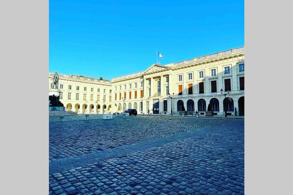 Superbe Loft 100M2 Proche Cathedrale Avec Parking Apartman Reims Kültér fotó