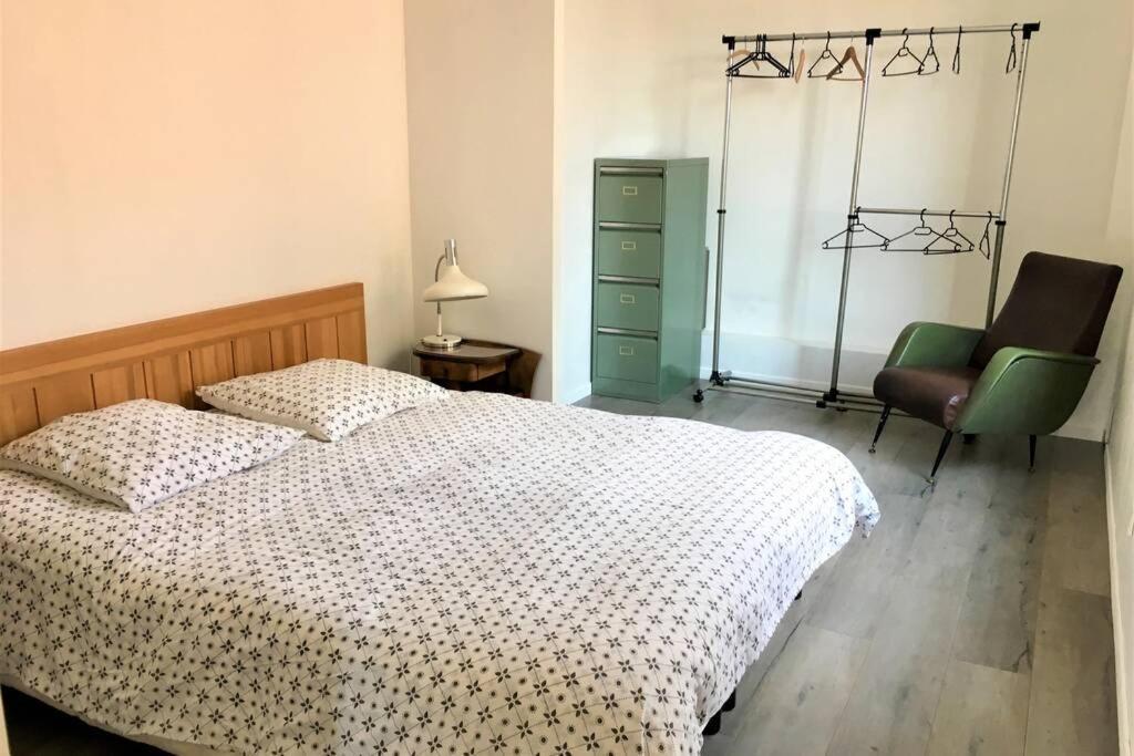 Superbe Loft 100M2 Proche Cathedrale Avec Parking Apartman Reims Kültér fotó