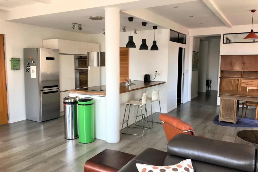 Superbe Loft 100M2 Proche Cathedrale Avec Parking Apartman Reims Kültér fotó
